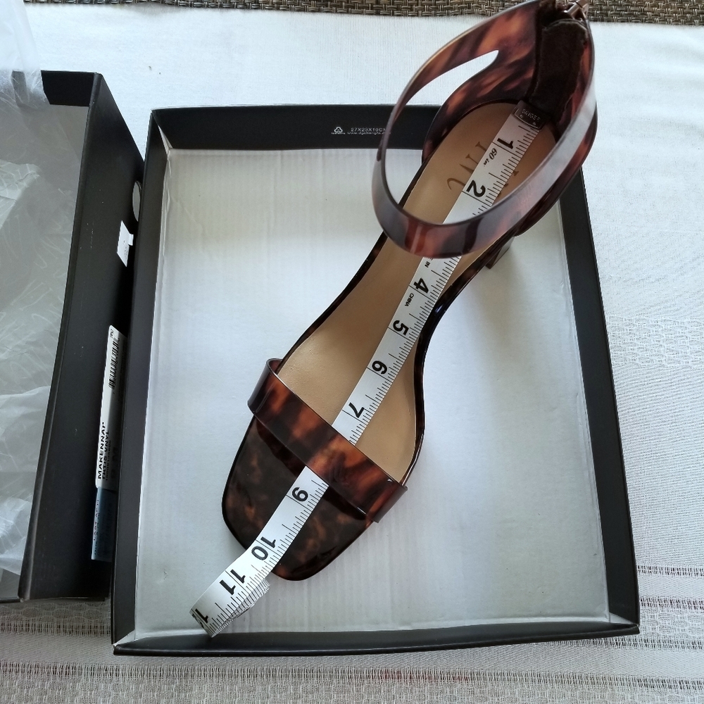 INC Makenna Two-Piece Clear Vinyl Dress Sandals - Picture 11 of 11